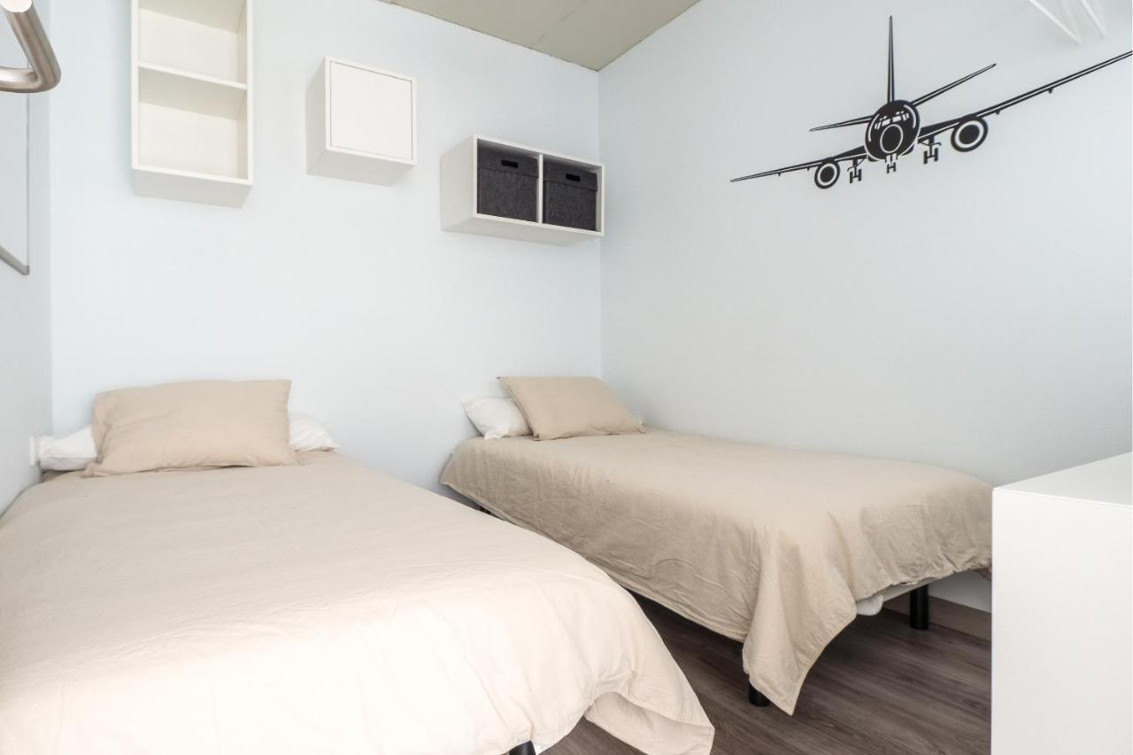 El Ventero Apartment - Elegante Apt Para 5 Con Terraza, Wi-Fi Y Aparcamiento En La Calle Camarma de Esteruelas Екстериор снимка