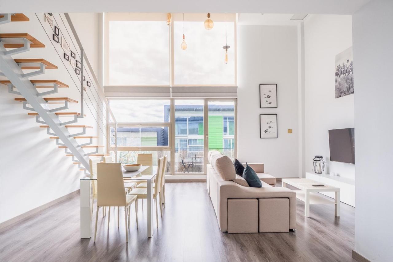 El Ventero Apartment - Elegante Apt Para 5 Con Terraza, Wi-Fi Y Aparcamiento En La Calle Camarma de Esteruelas Екстериор снимка