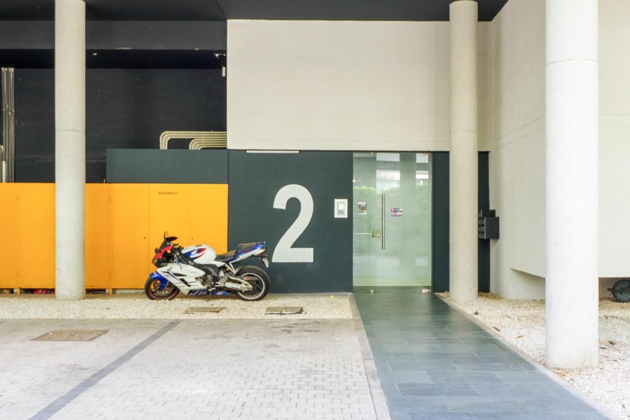 El Ventero Apartment - Elegante Apt Para 5 Con Terraza, Wi-Fi Y Aparcamiento En La Calle Camarma de Esteruelas Екстериор снимка