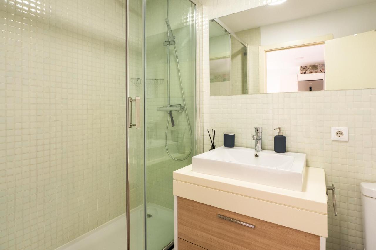 El Ventero Apartment - Elegante Apt Para 5 Con Terraza, Wi-Fi Y Aparcamiento En La Calle Camarma de Esteruelas Екстериор снимка
